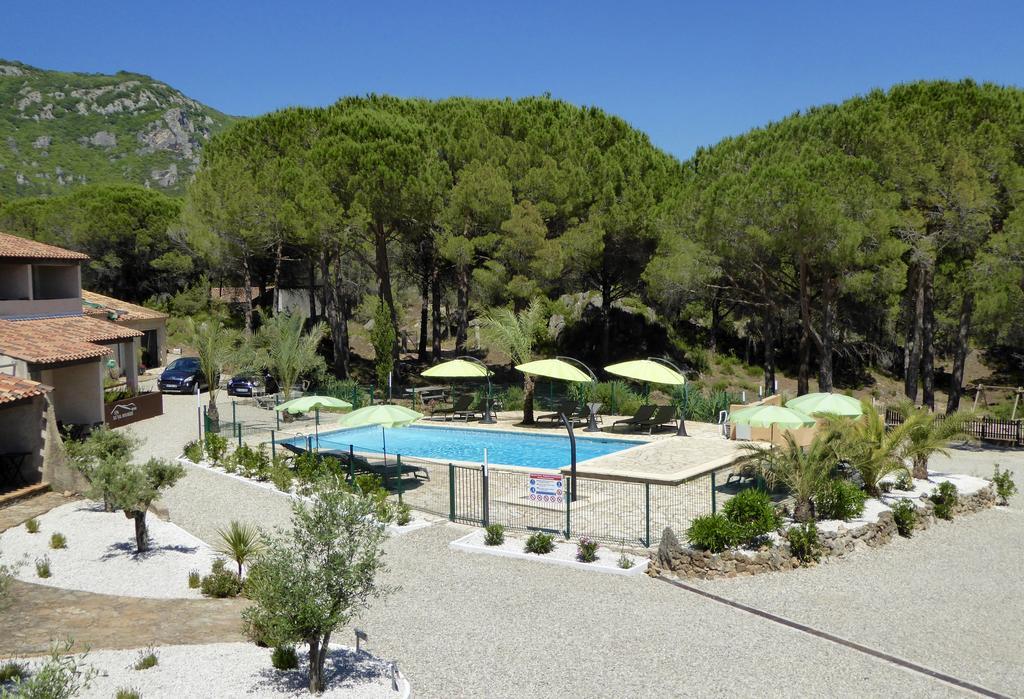 Auberge Val Moureze Hotel & Spa Exterior photo