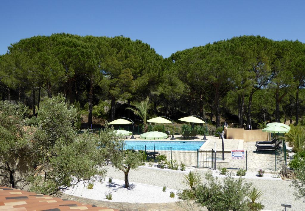 Auberge Val Moureze Hotel & Spa Exterior photo
